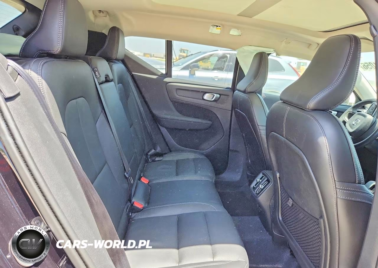 2025 Volvo Xc40 Core VIN:YV4L12UJ1S2558064 - 10