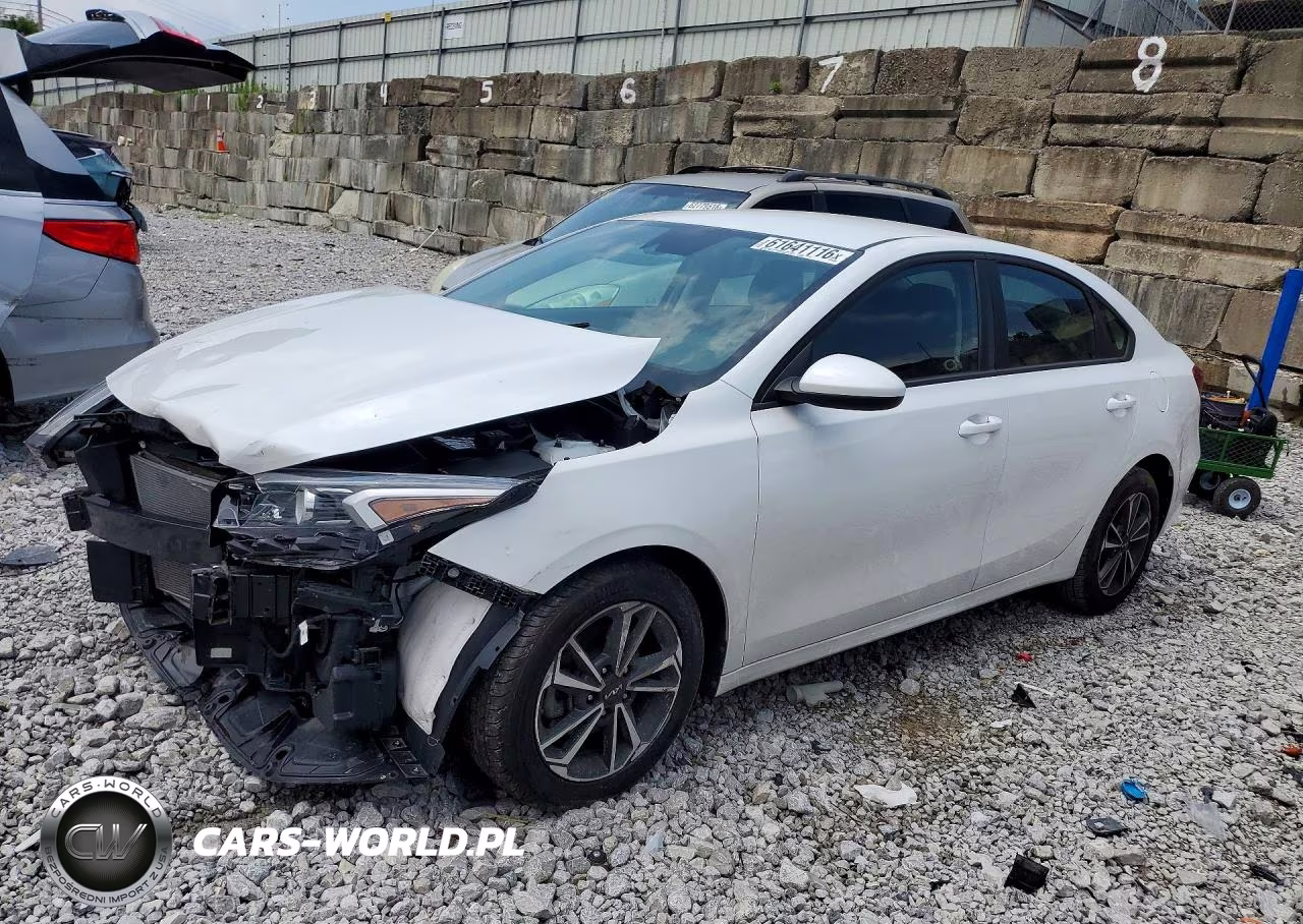 2023 Kia Forte Lxs – zdjęcie 1 z 12
