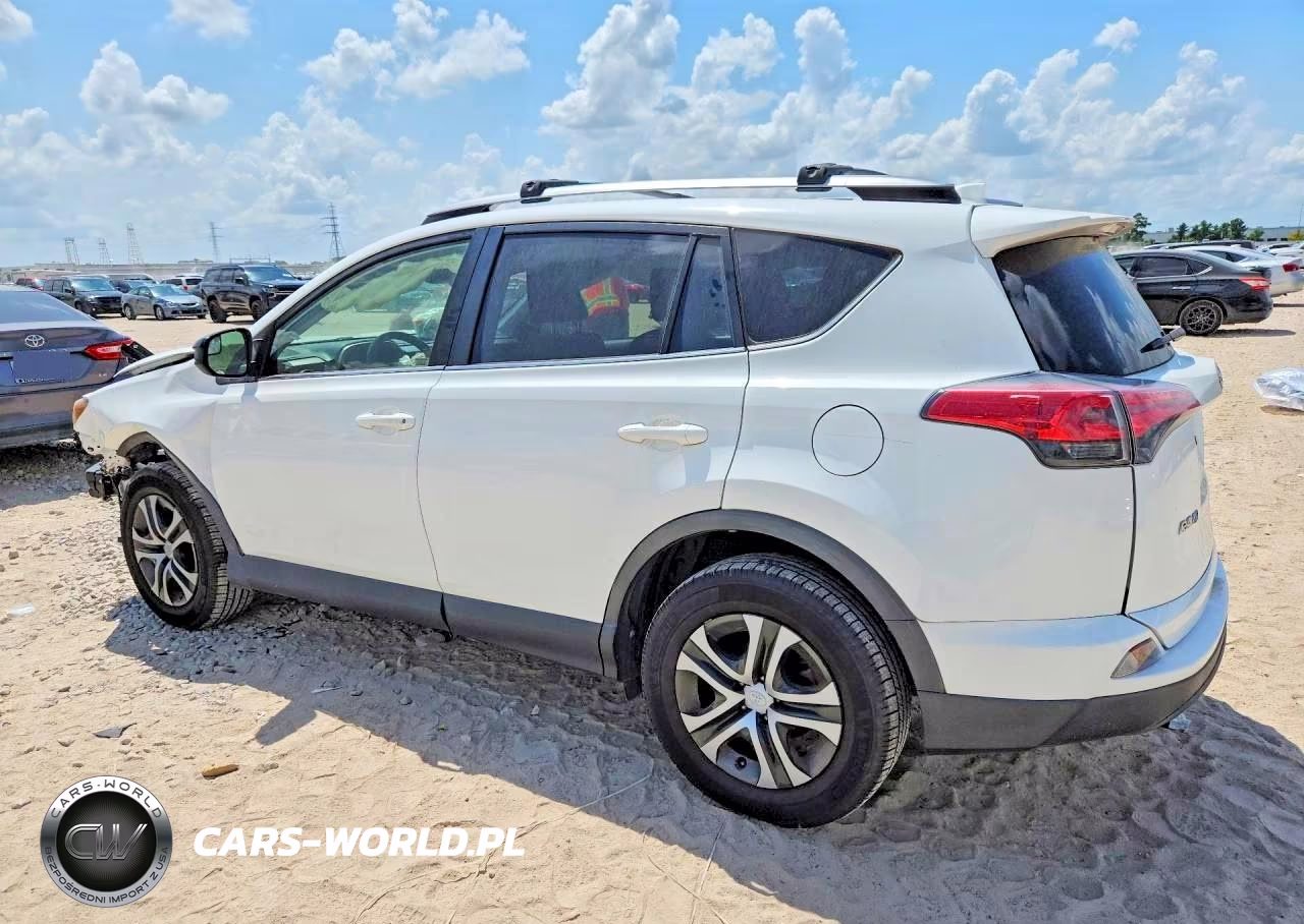 2018 Toyota Rav4 Le VIN:JTMBFREVXJD246323 - 2