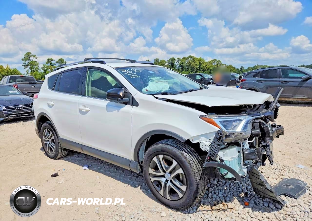 2018 Toyota Rav4 Le VIN:JTMBFREVXJD246323 - 4