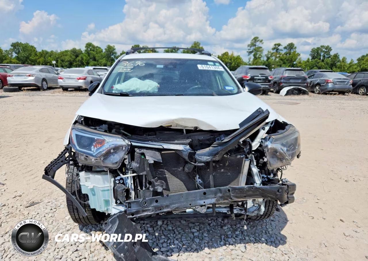 2018 Toyota Rav4 Le VIN:JTMBFREVXJD246323 - 5