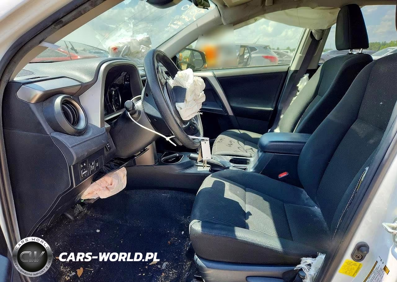 2018 Toyota Rav4 Le VIN:JTMBFREVXJD246323 - 7