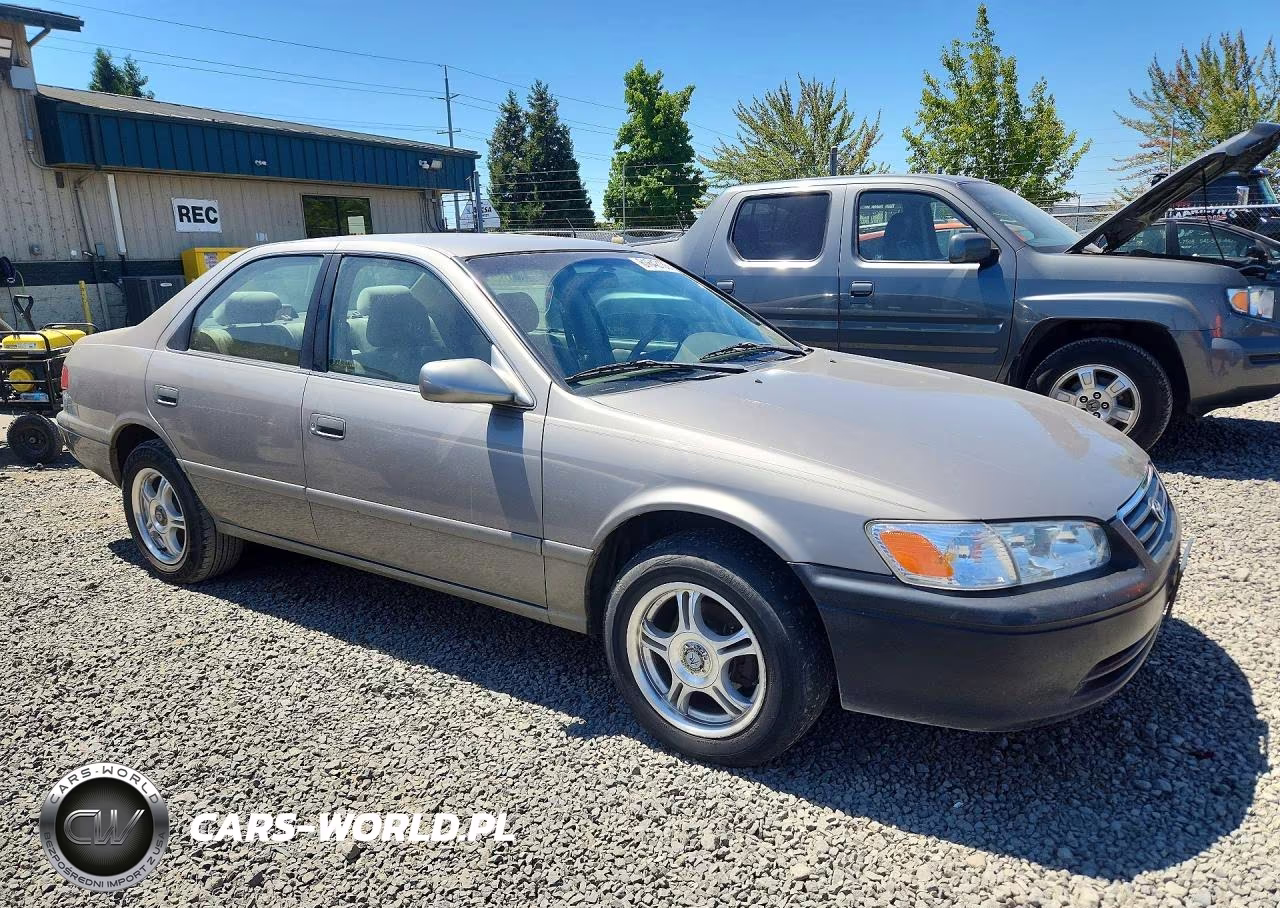 2000 Toyota Camry Ce VIN:4T1BG22K9YU670547 - 4