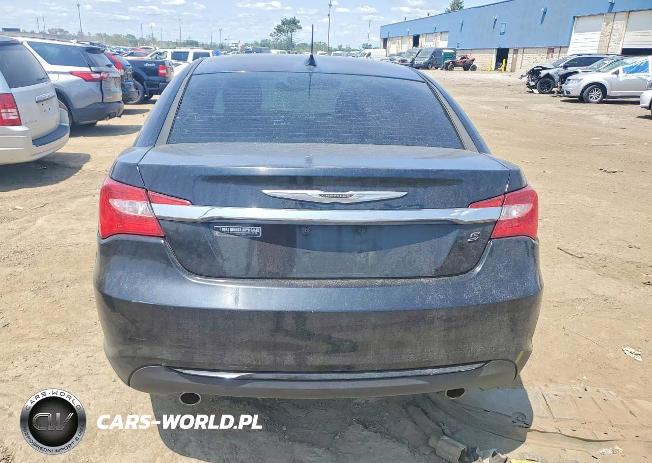 2014 Chrysler 200 Touring VIN:1C3CCBBGXEN132188 - 6