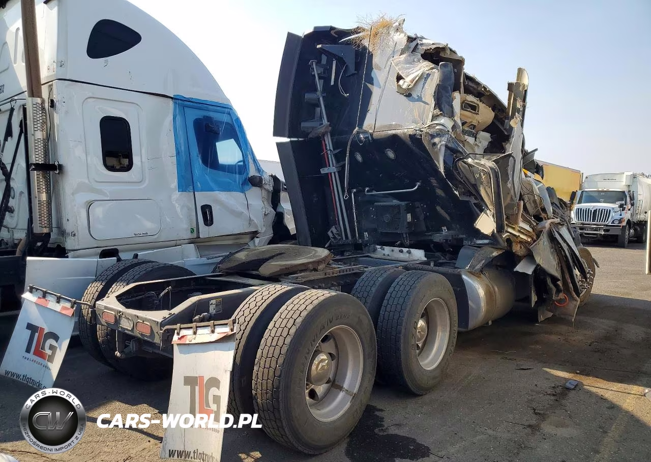 2020 Peterbilt 579 Semi Truck VIN:1XPBDP9X7LD650011 - 3