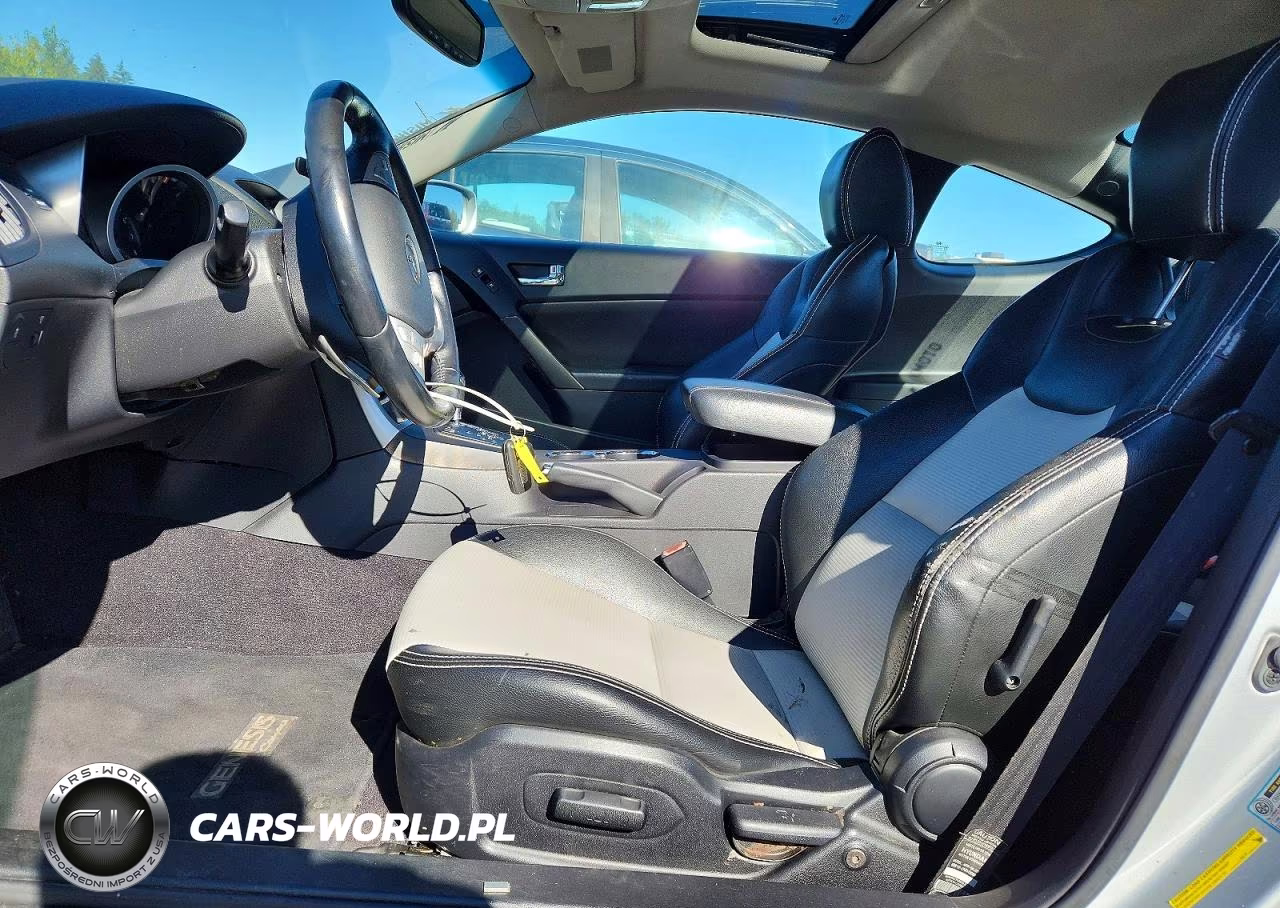 2010 Hyundai Genesis Coupe 2.0T Premium VIN:KMHHT6KD2AU010208 - 7