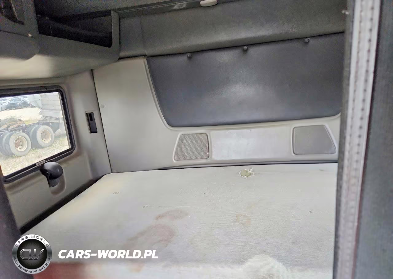 2018 International Lt625 VIN:3HSDZAPR8JN751607 - 10