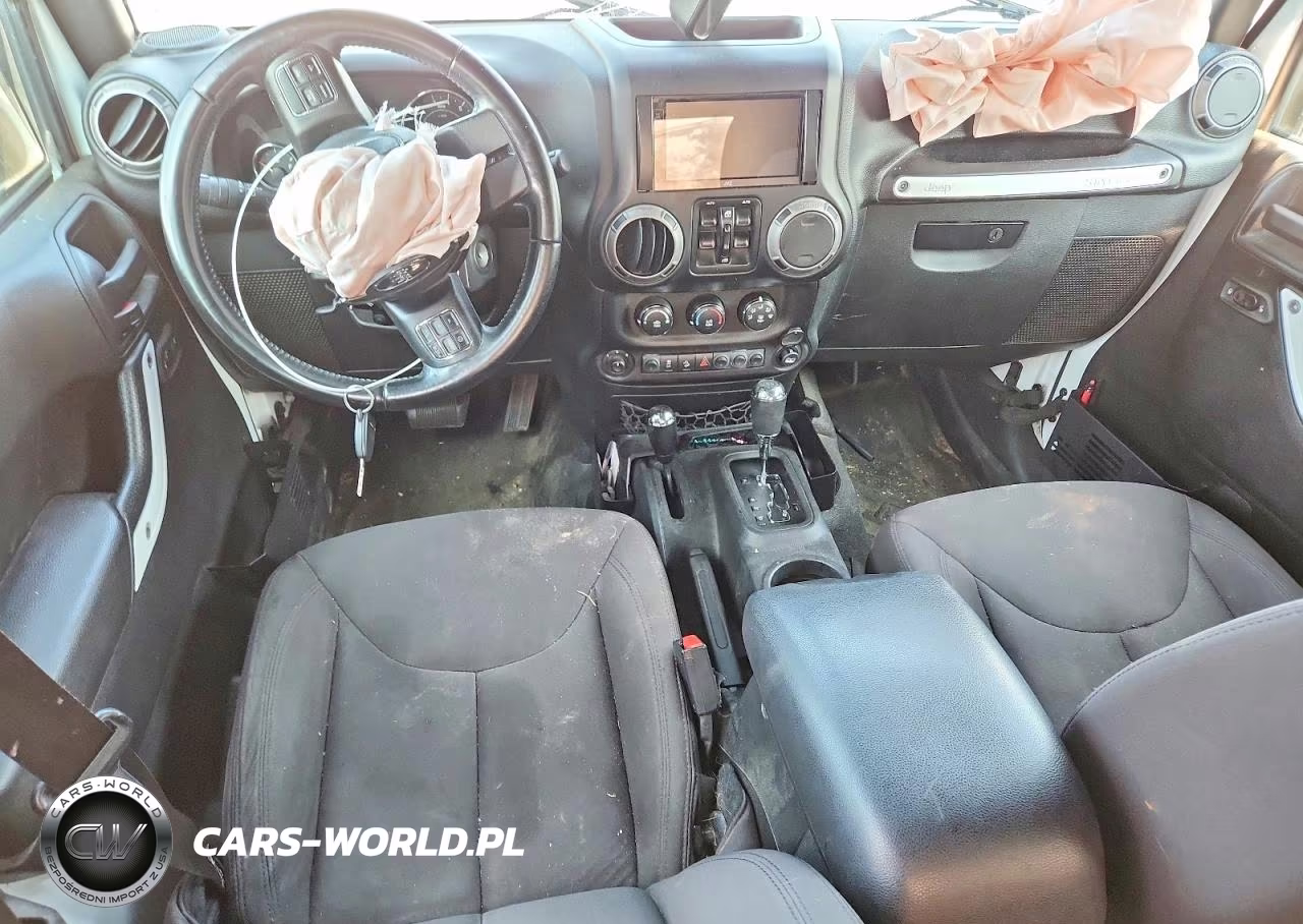 2017 Jeep Wrangler Unlimited Sport VIN:1C4BJWDG4HL561196 - 8