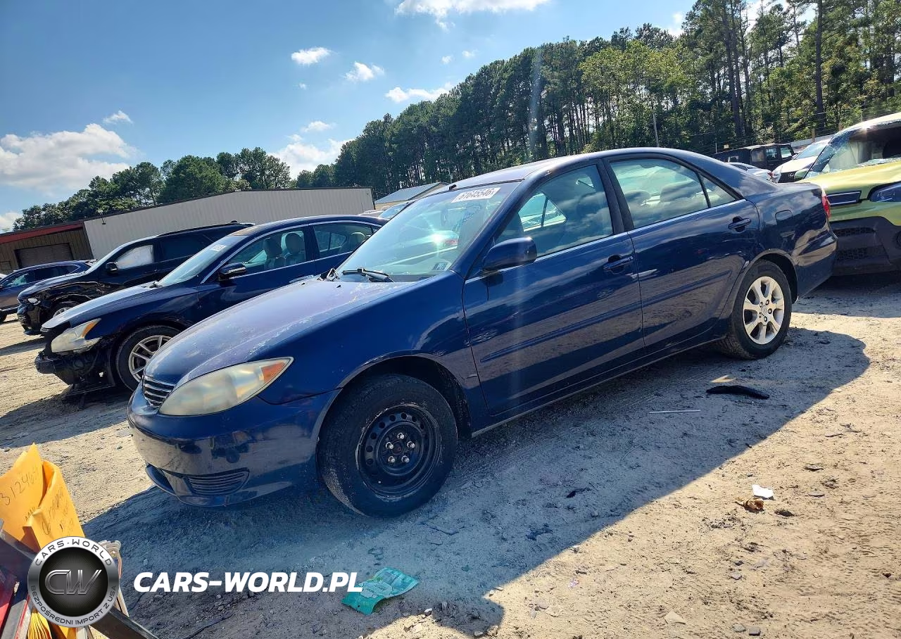 2005 Toyota Camry Le