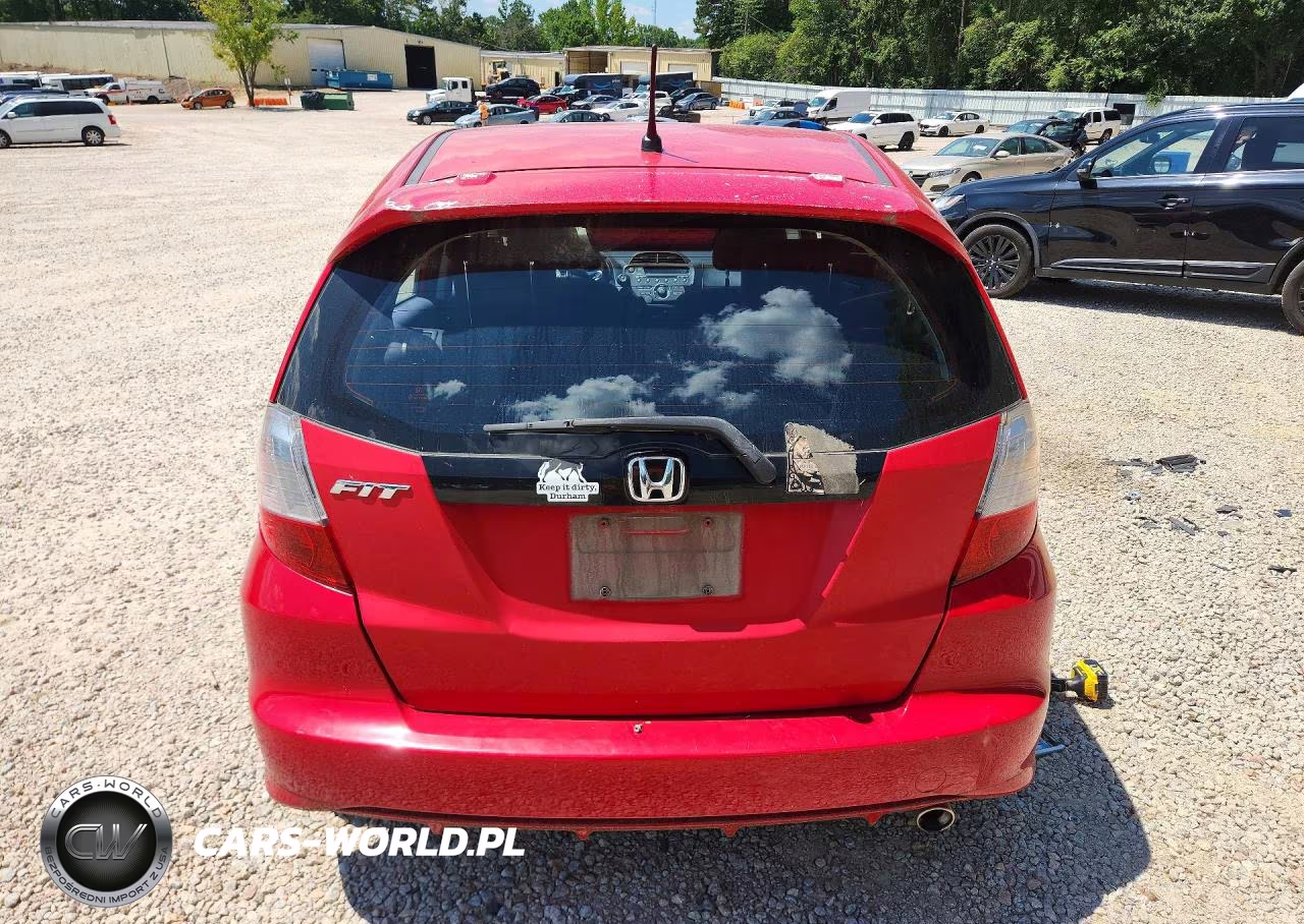 2012 Honda Fit Sport VIN:JHMGE8G52CC000714 - 6
