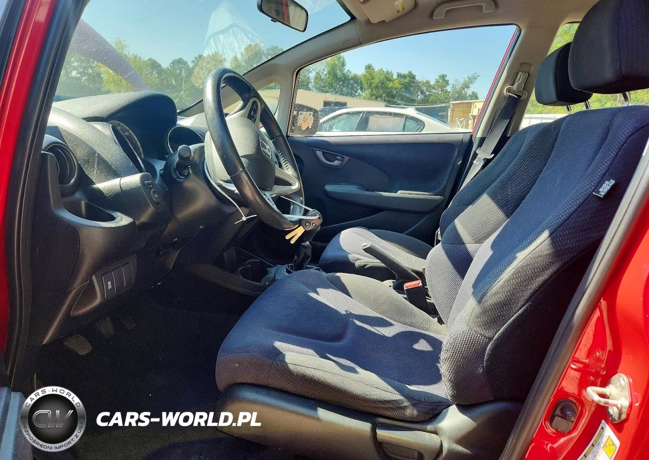 2012 Honda Fit Sport VIN:JHMGE8G52CC000714 - 7