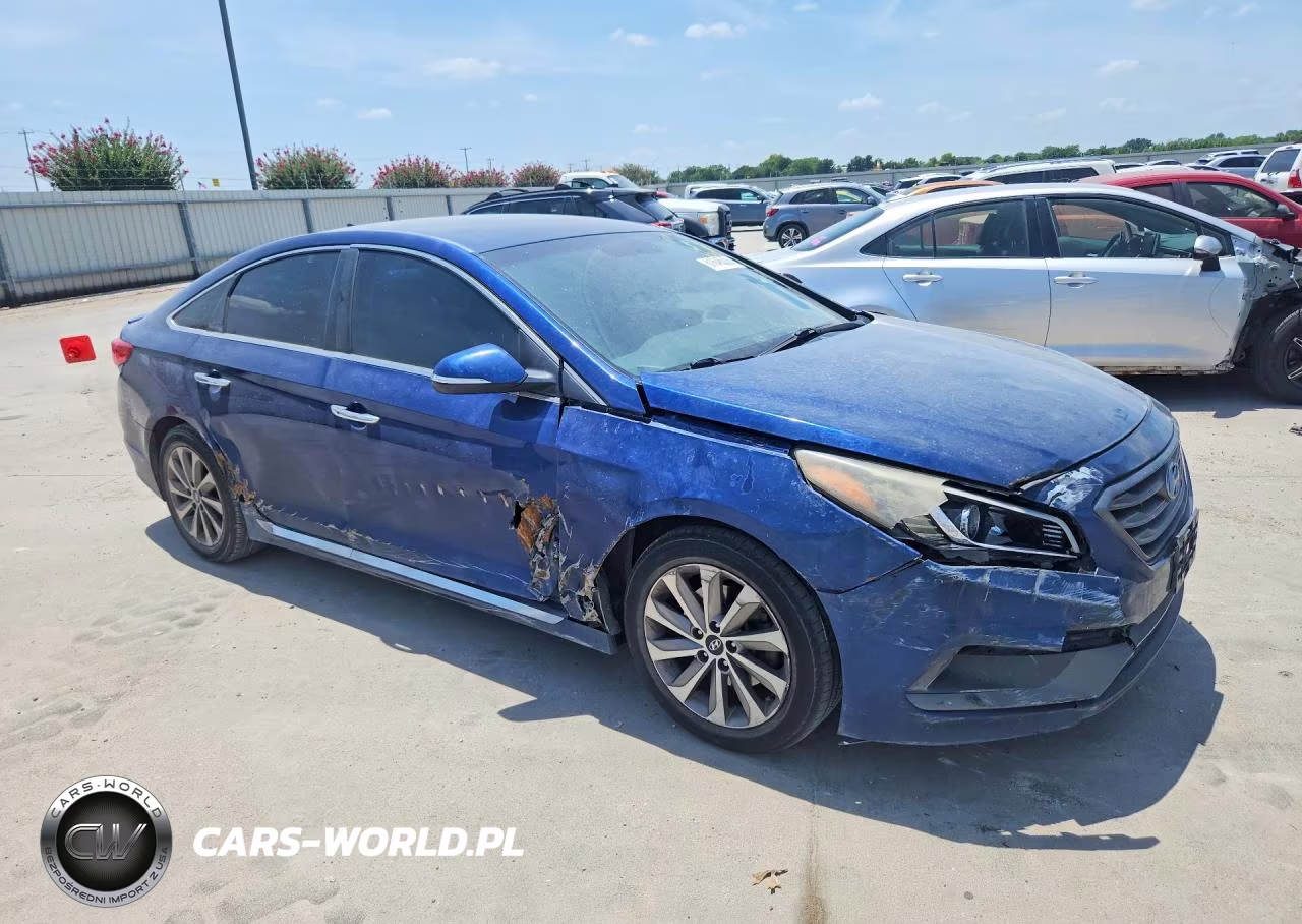 2015 Hyundai Sonata Sport VIN:5NPE34AFXFH080247 - 4