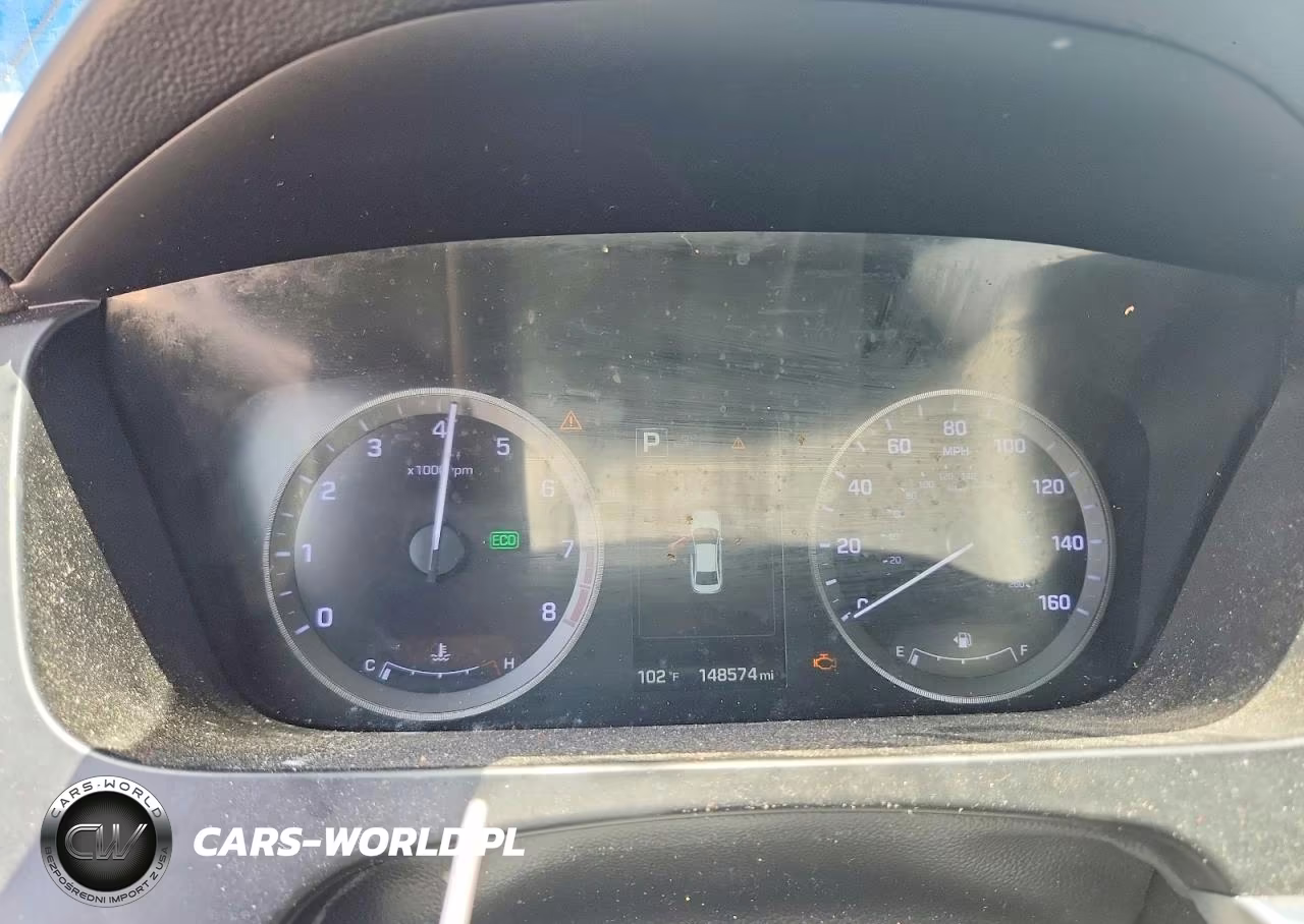 2015 Hyundai Sonata Sport VIN:5NPE34AFXFH080247 - 9