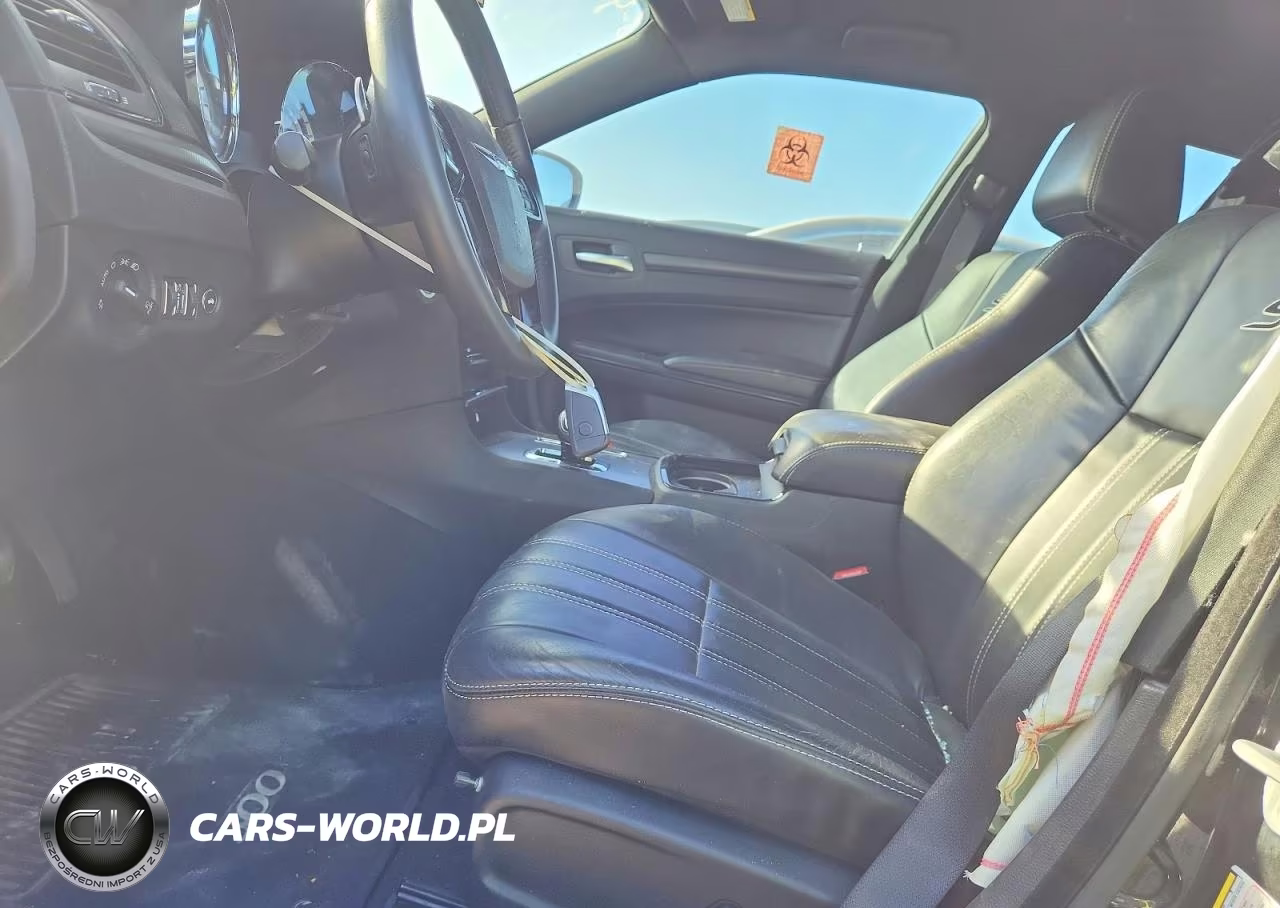 2014 Chrysler 300 S VIN:2C3CCABG4EH202965 - 7