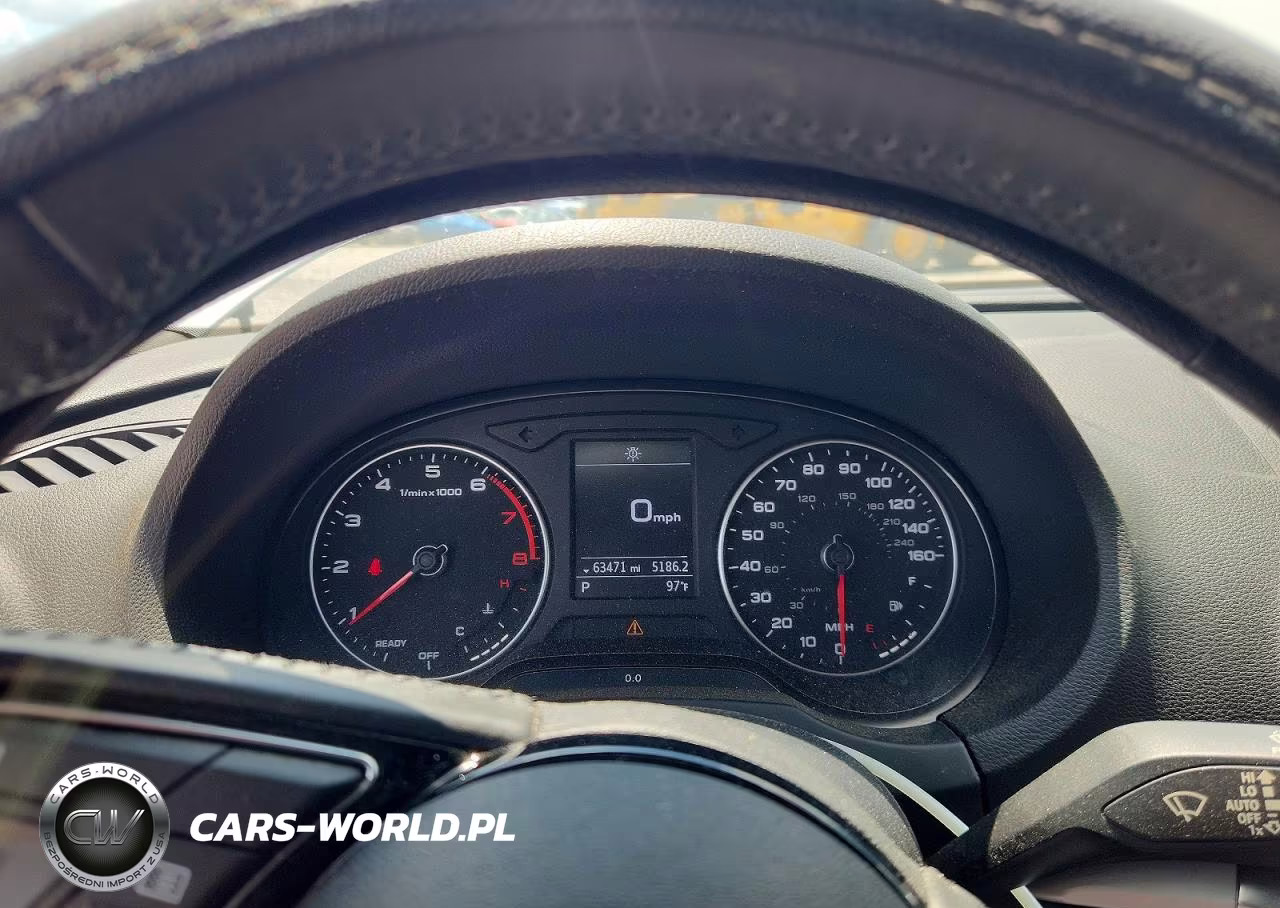 2018 Audi A3 Premium VIN:WAUAUGFF7J1005475 - 9
