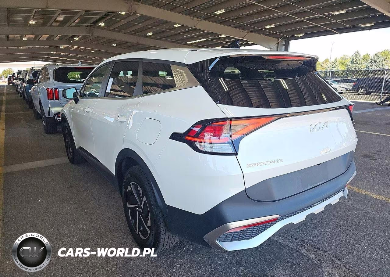 2023 Kia Sportage Lx VIN:KNDPUCAG6P7059930 - 3