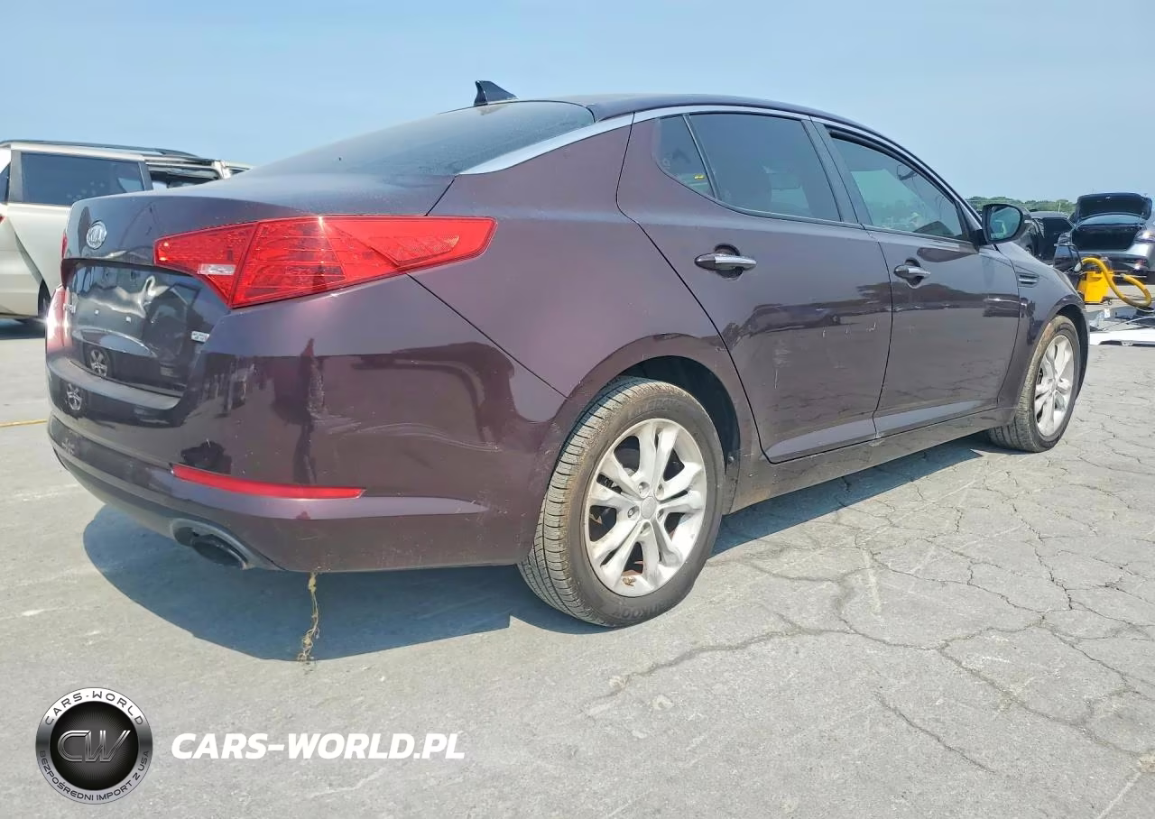 2012 Kia Optima Lx VIN:5XXGM4A72CG069152 - 3