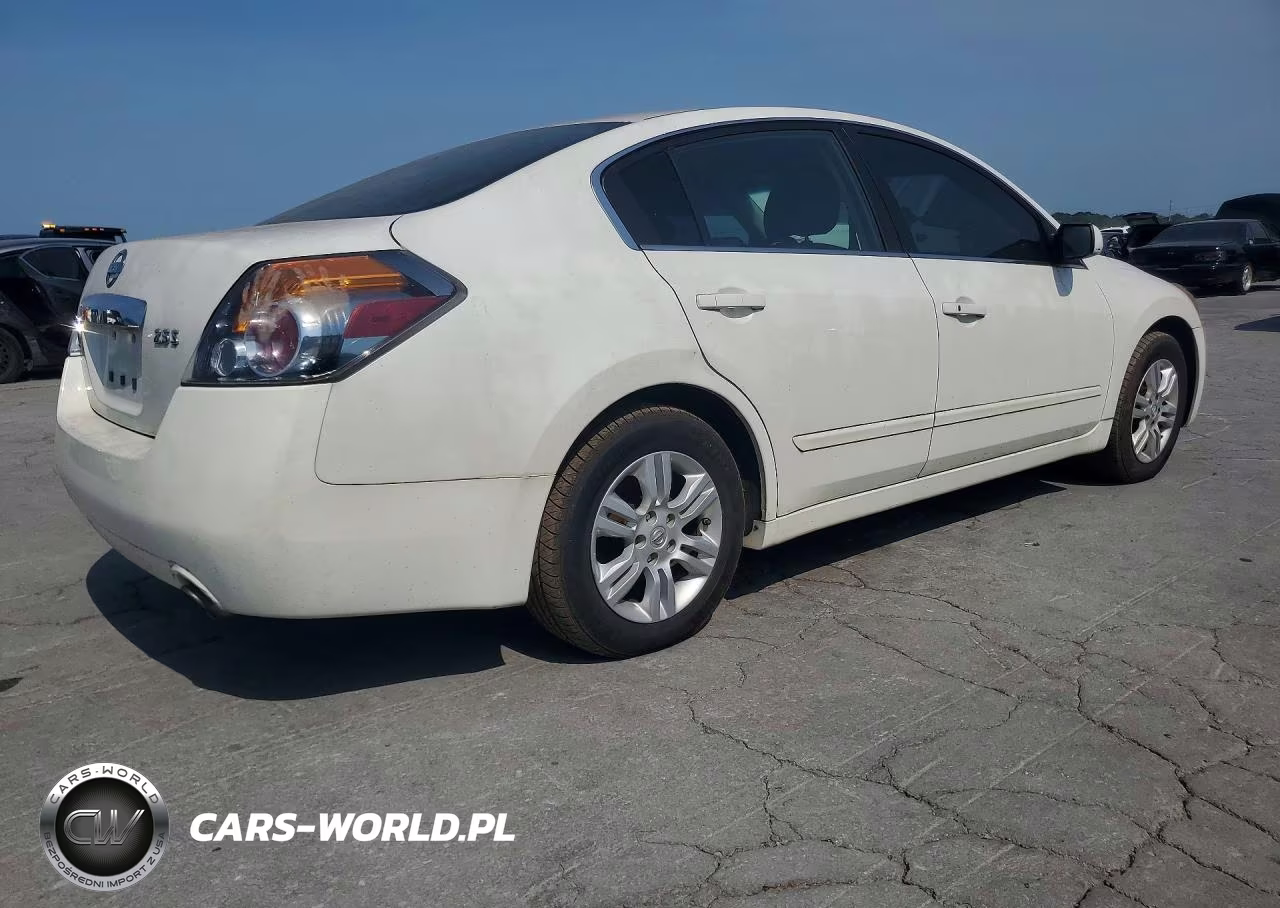 2010 Nissan Altima Base VIN:1N4AL2APXAN425514 - 3