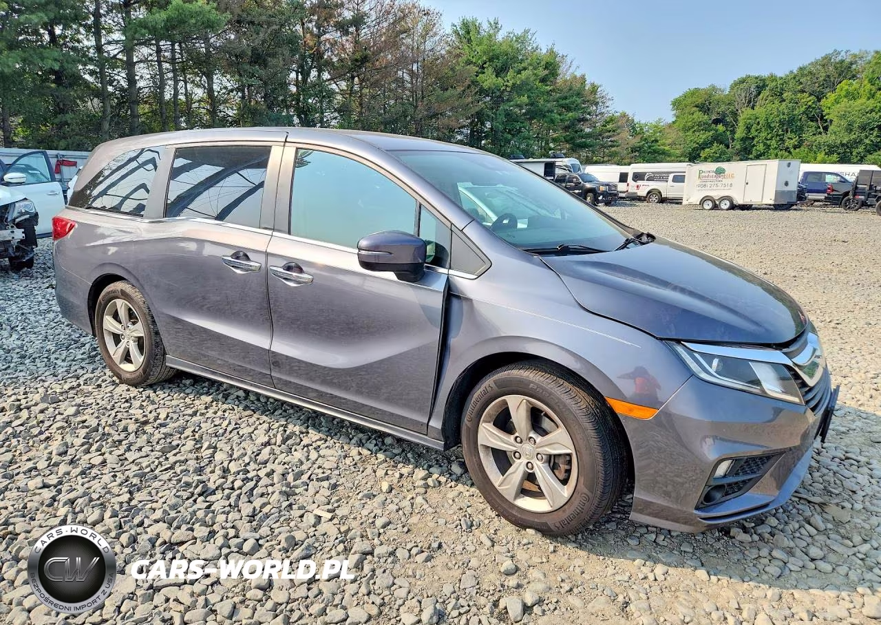 2018 Honda Odyssey Exl VIN:5FNRL6H79JB021256 - 4