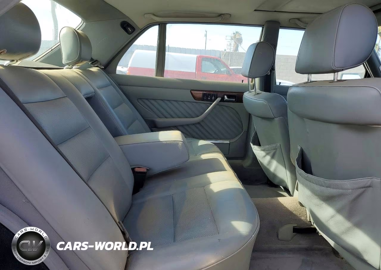 1990 Mercedes-Benz 560 Sel VIN:WDBCA39E1LA528900 - 10