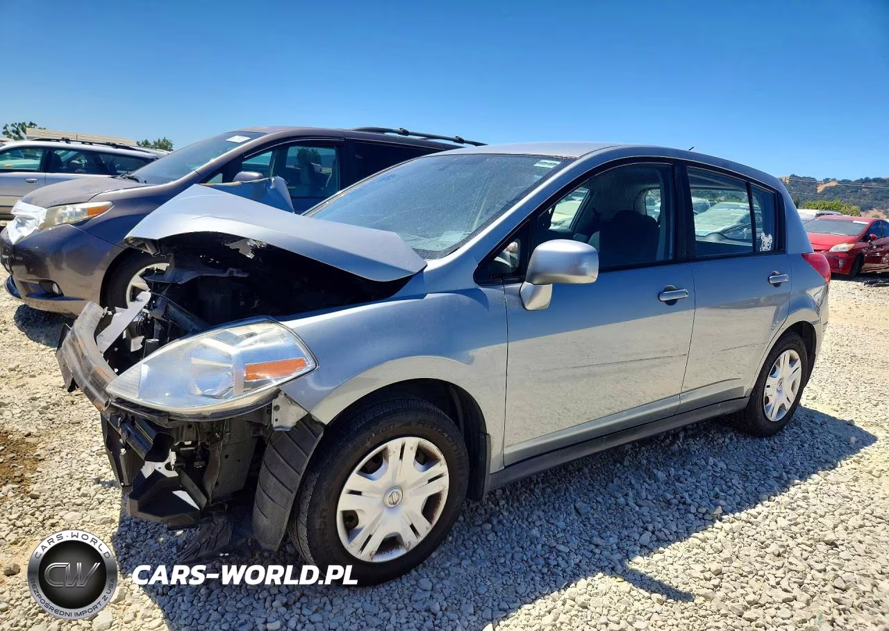 2010 Nissan Versa 1.8 S