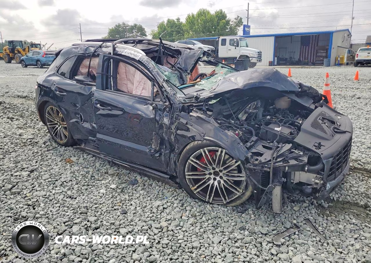2018 Porsche Macan Gts VIN:WP1AG2A52JLB60403 - 4