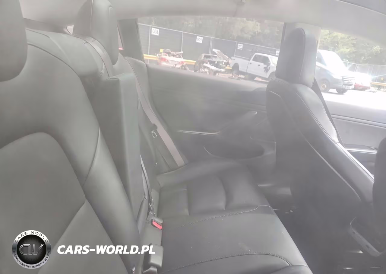 2018 Tesla Model 3 VIN:5YJ3E1EB8JF073621 - 10