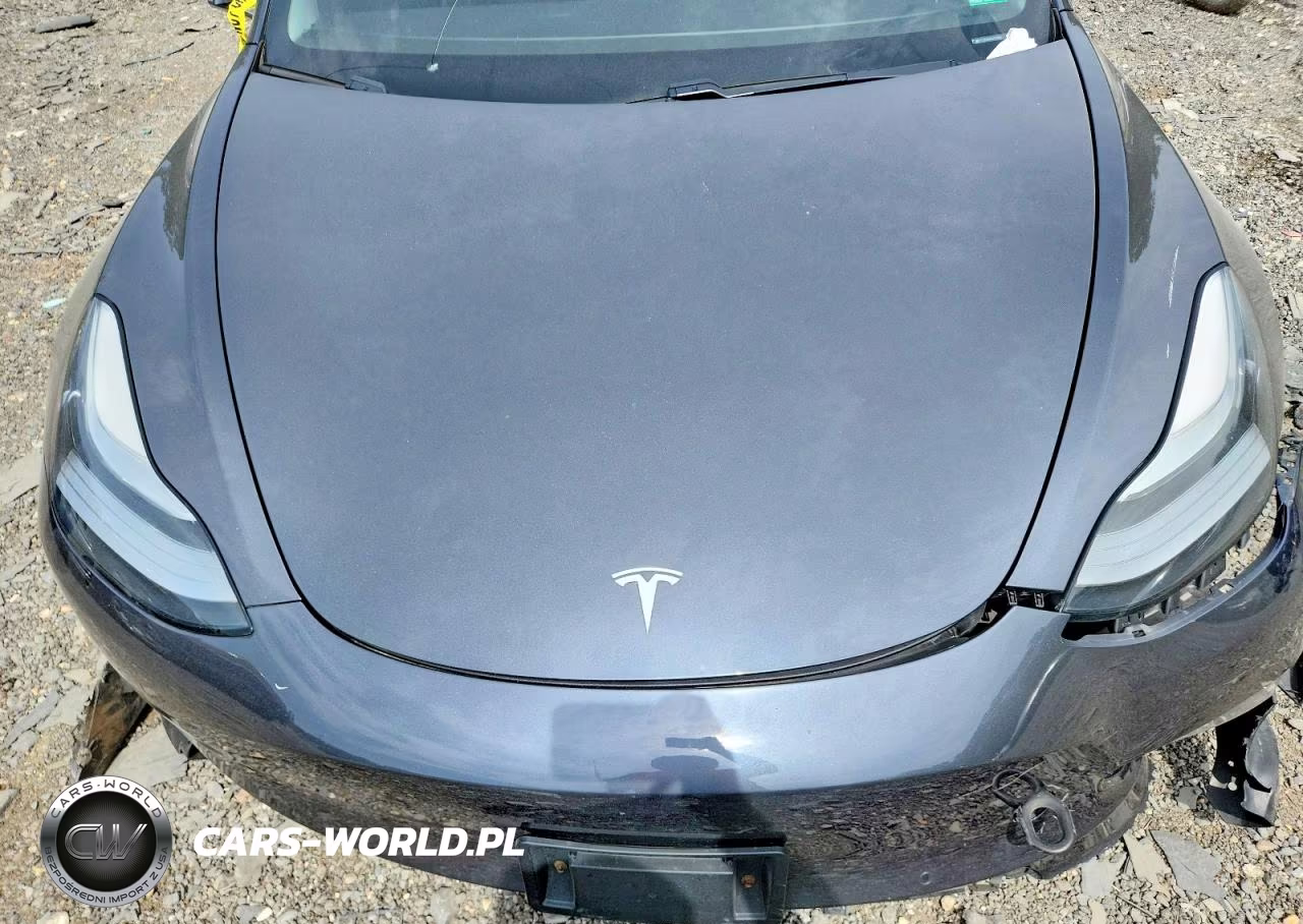 2018 Tesla Model 3 VIN:5YJ3E1EB8JF073621 - 11
