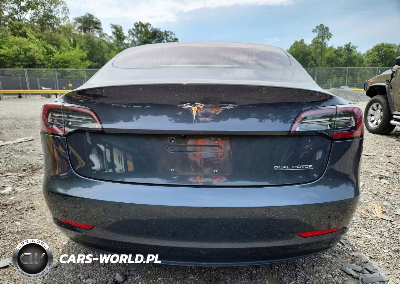 2018 Tesla Model 3 VIN:5YJ3E1EB8JF073621 - 6