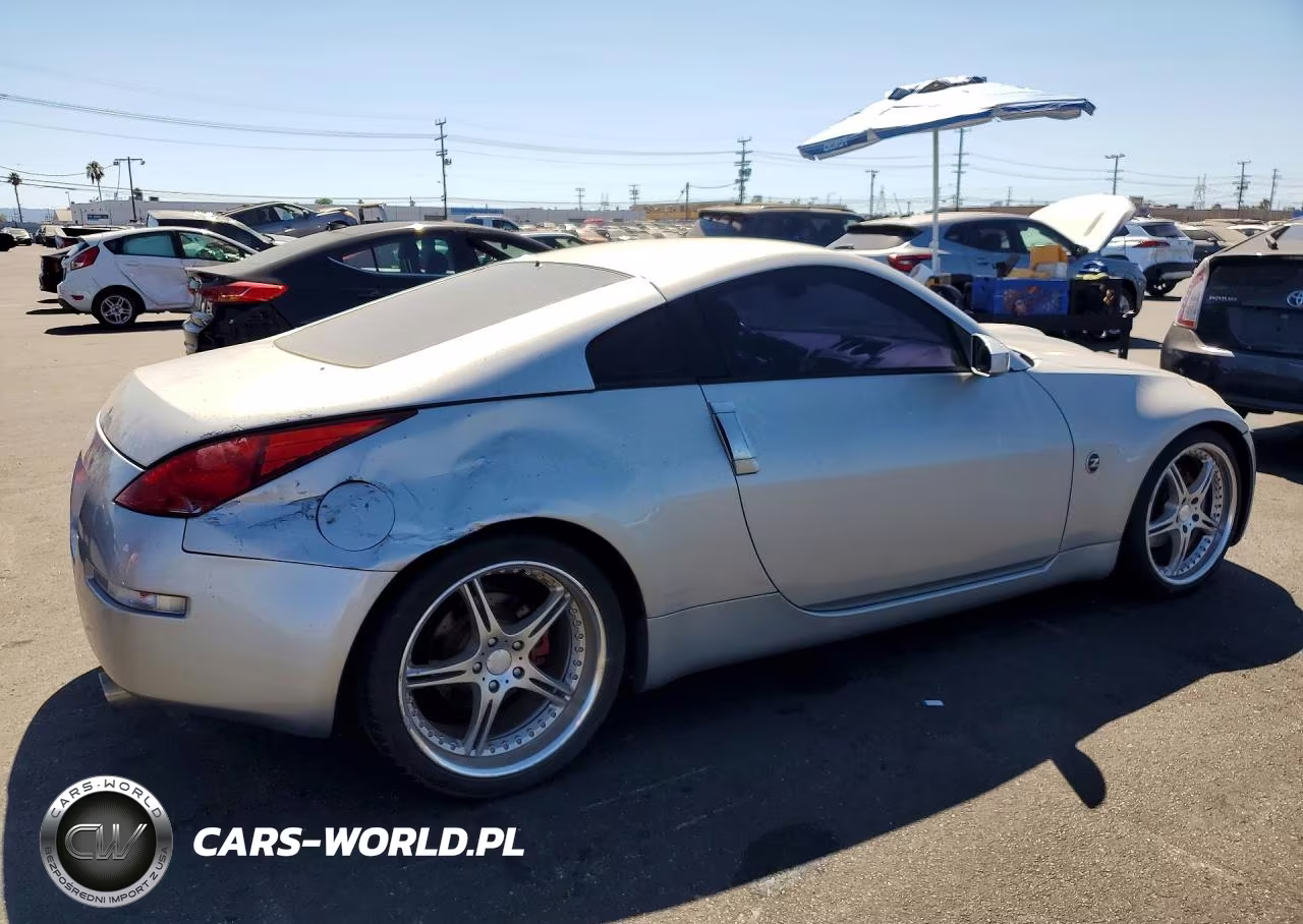 2003 Nissan 350Z Coupe VIN:JN1AZ34D23T108425 - 3