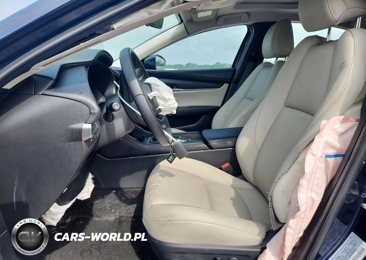 2026 Mazda 3 Preferred VIN:JM1BPACL0T1864657 - 7