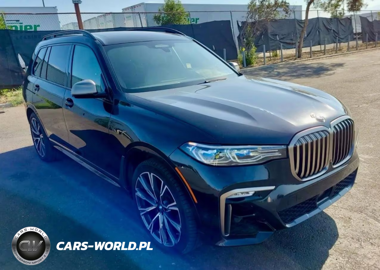 2022 BMW X7 M50I