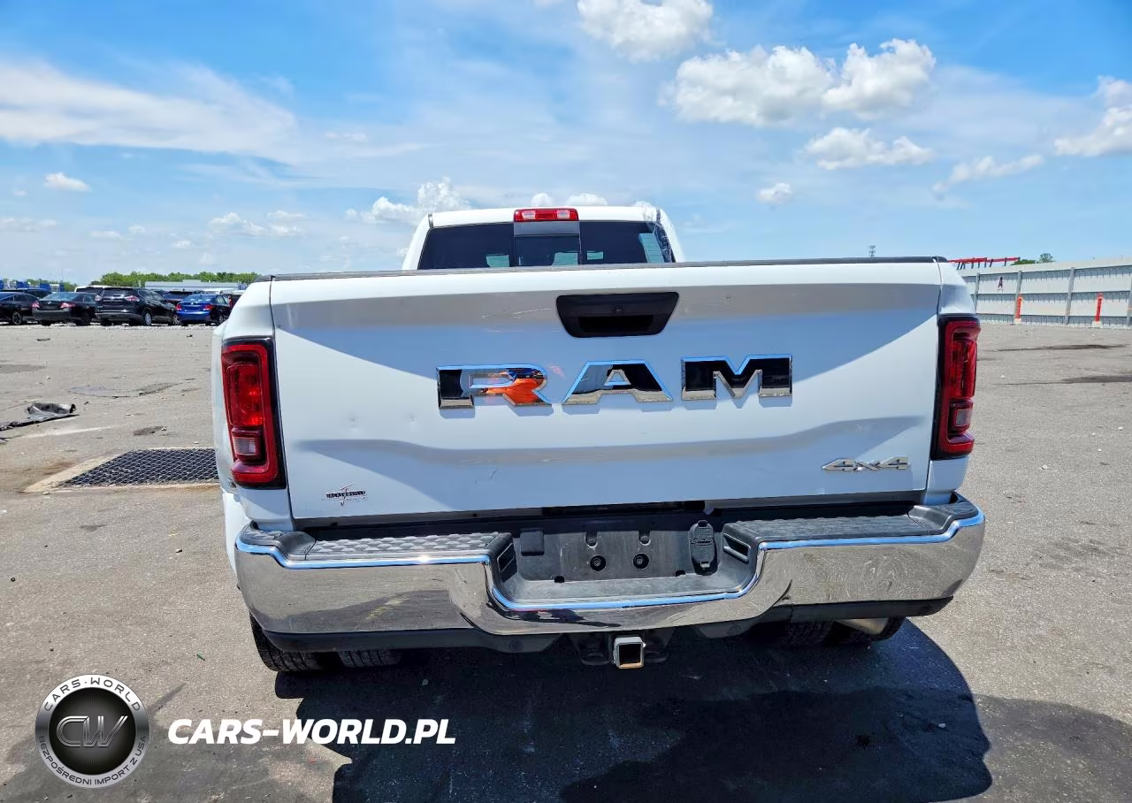 2025 Ram 3500 Tradesman VIN:3C63RRGJXSG525871 - 6