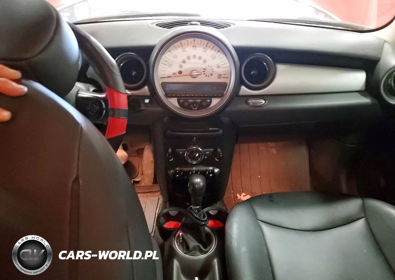 2011 Mini Cooper VIN:WMWSU3C58BT098537 - 8
