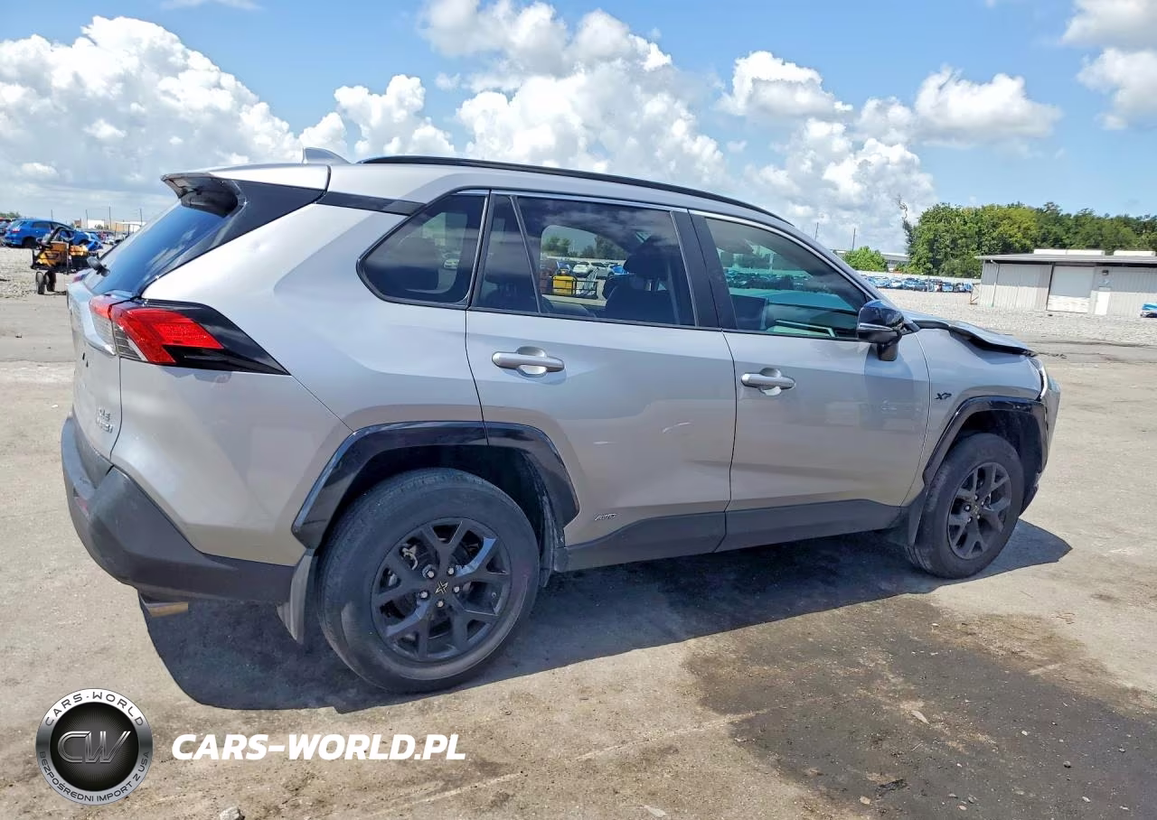 2024 Toyota Rav4 Hybrid Xle VIN:2T3RWRFV0RW201421 - 3