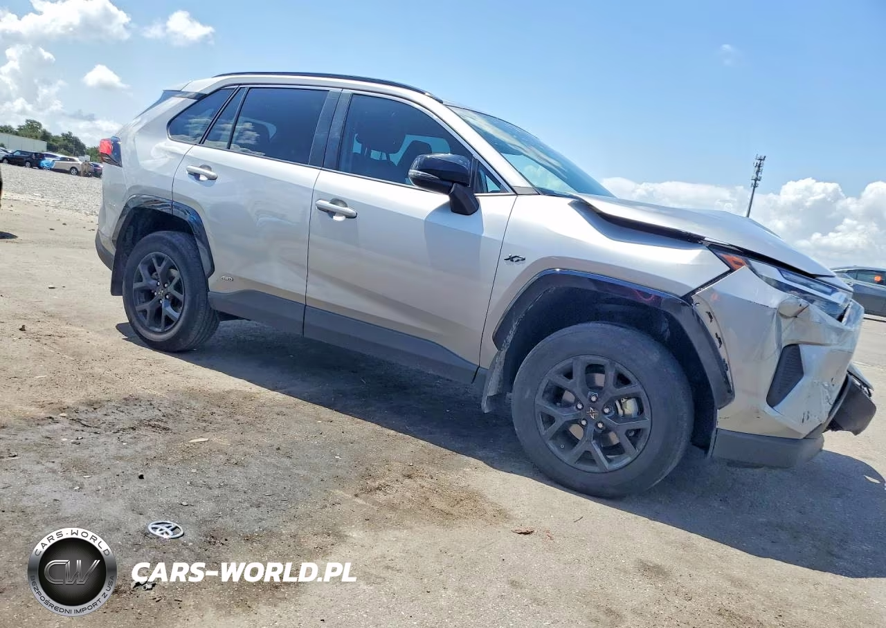2024 Toyota Rav4 Hybrid Xle VIN:2T3RWRFV0RW201421 - 4