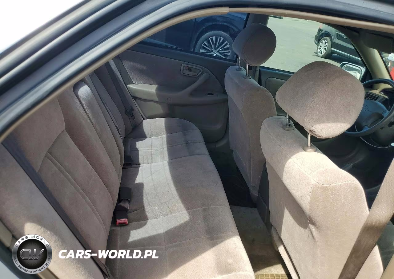 1999 Toyota Camry Le VIN:4T1BG22K8XU519925 - 10