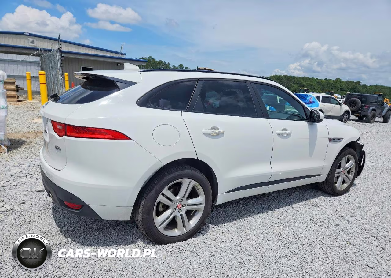 2019 Jaguar F-Pace R - Sport VIN:SADCL2GX4KA396860 - 3