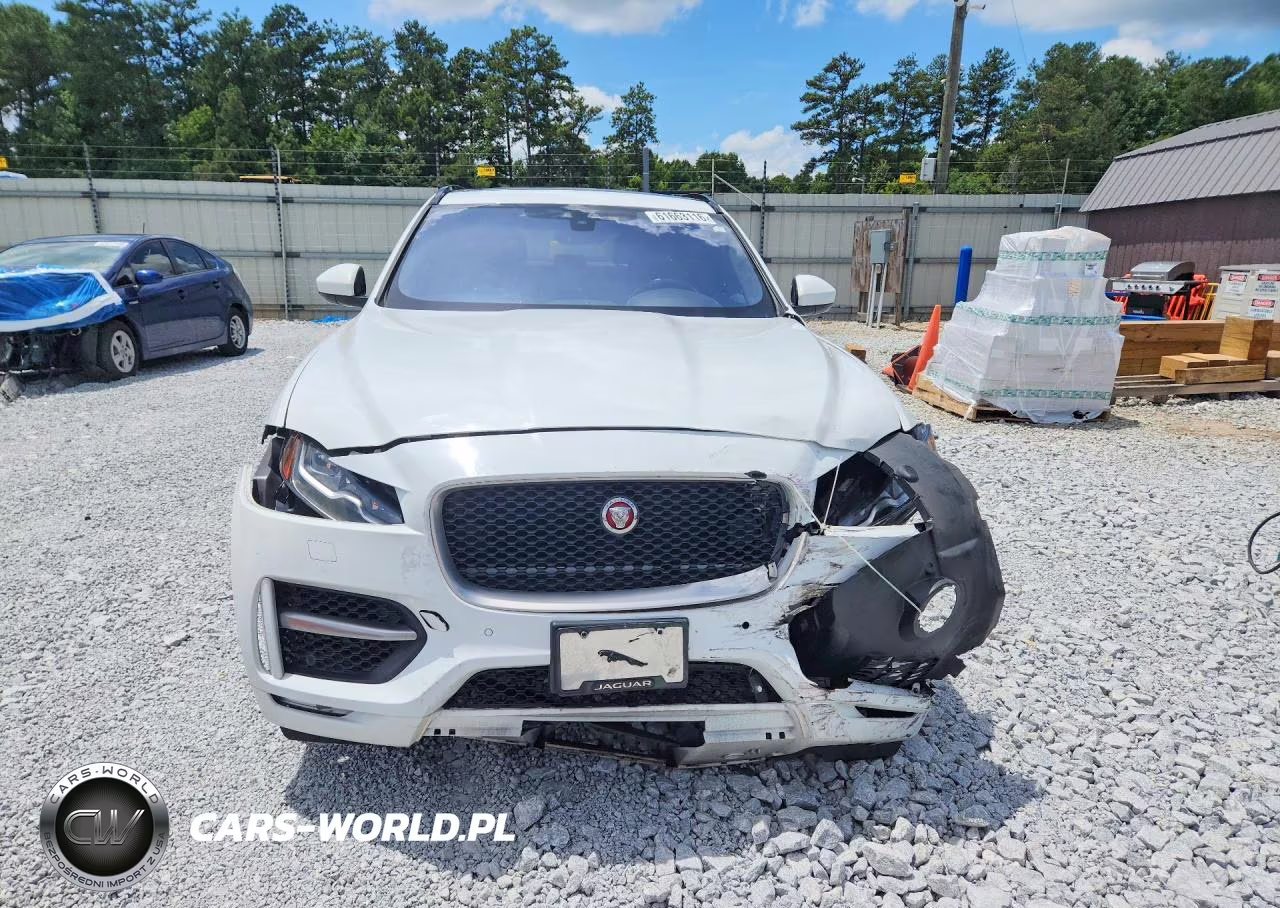 2019 Jaguar F-Pace R - Sport VIN:SADCL2GX4KA396860 - 5