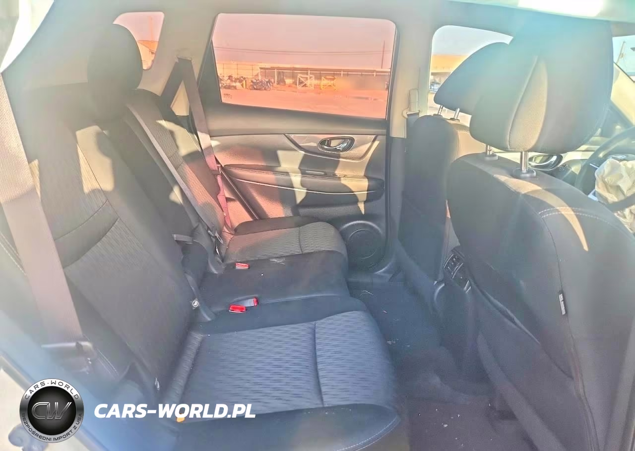 2018 Nissan Rogue S VIN:KNMAT2MT4JP622976 - 11