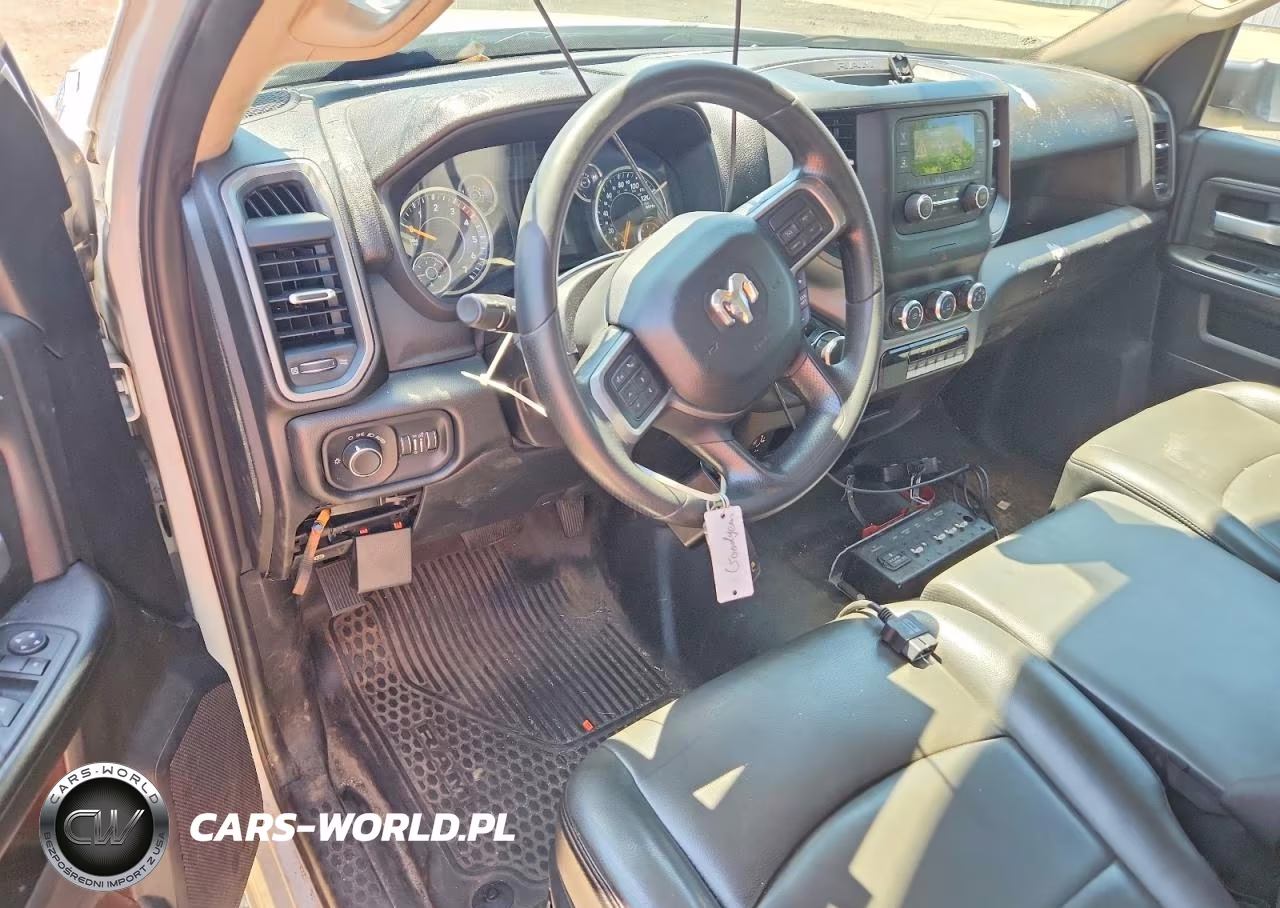 2019 Ram 3500 VIN:3C7WR8AJ8KG649889 - 8