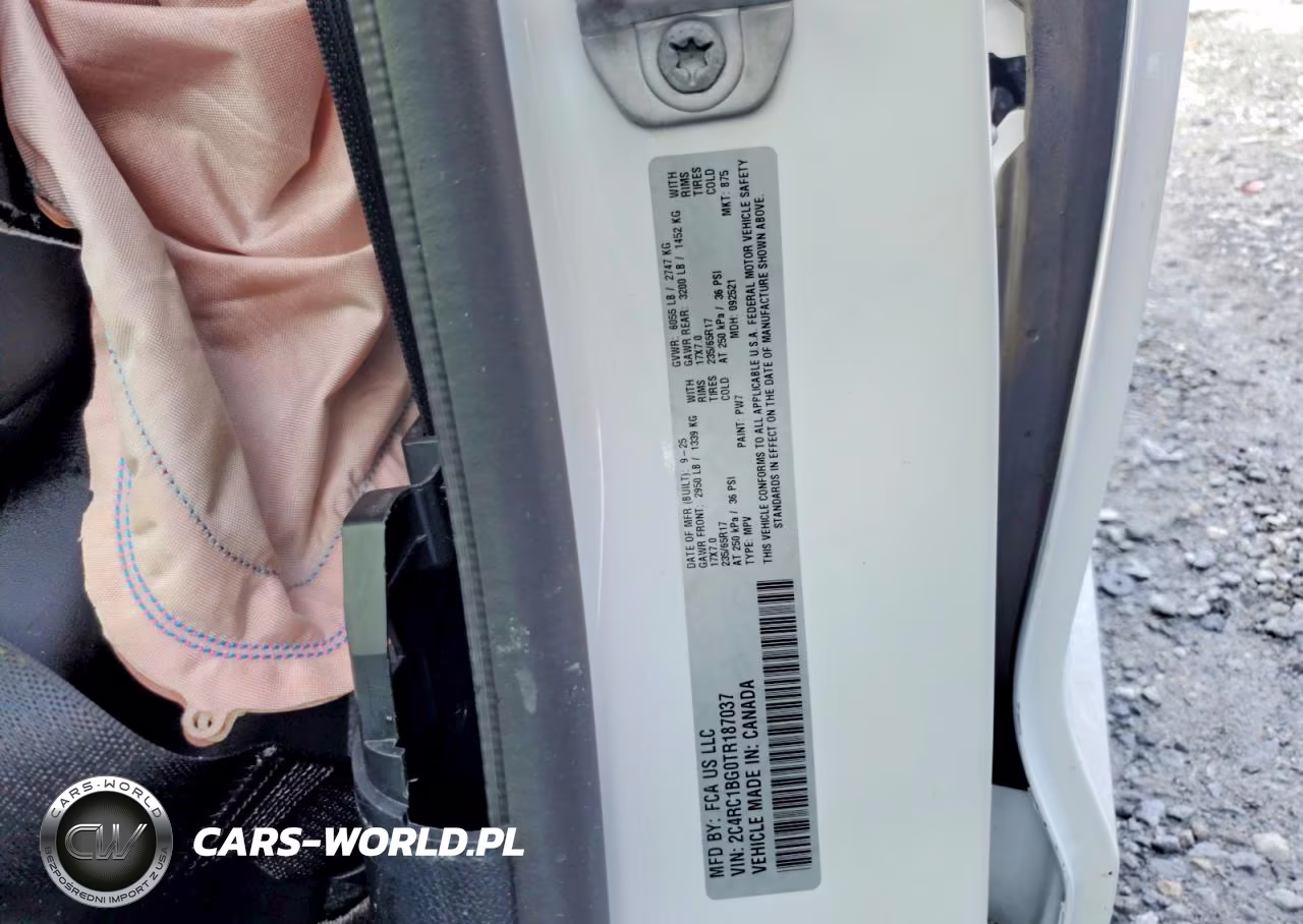 2026 Chrysler Pacifica Select VIN:2C4RC1BG0TR187037 - 14