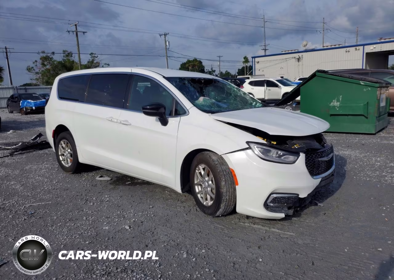 2026 Chrysler Pacifica Select VIN:2C4RC1BG0TR187037 - 4