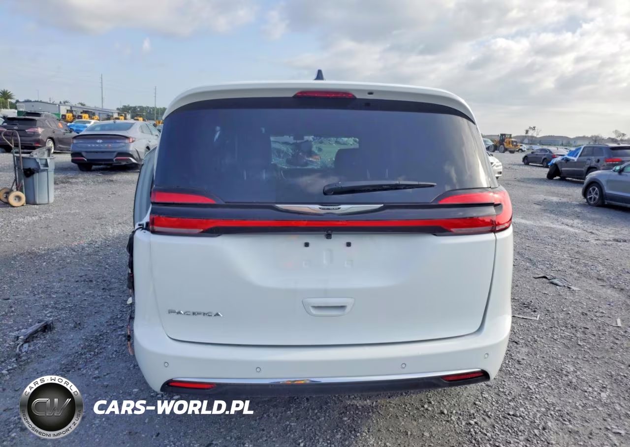 2026 Chrysler Pacifica Select VIN:2C4RC1BG0TR187037 - 6