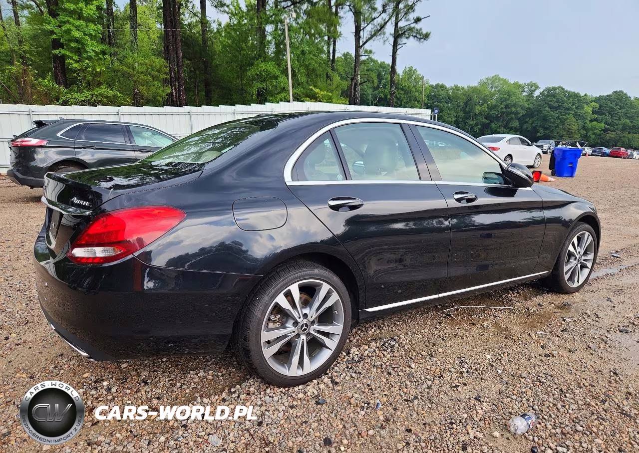 2018 Mercedes-Benz C 300 4Matic VIN:55SWF4KB3JU272249 - 3