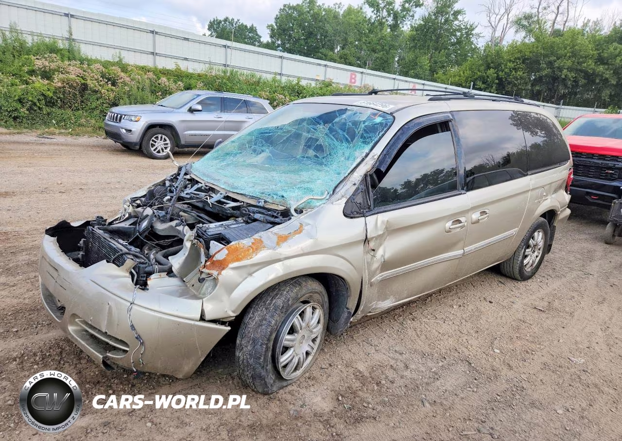2005 Chrysler Town & Country Touring