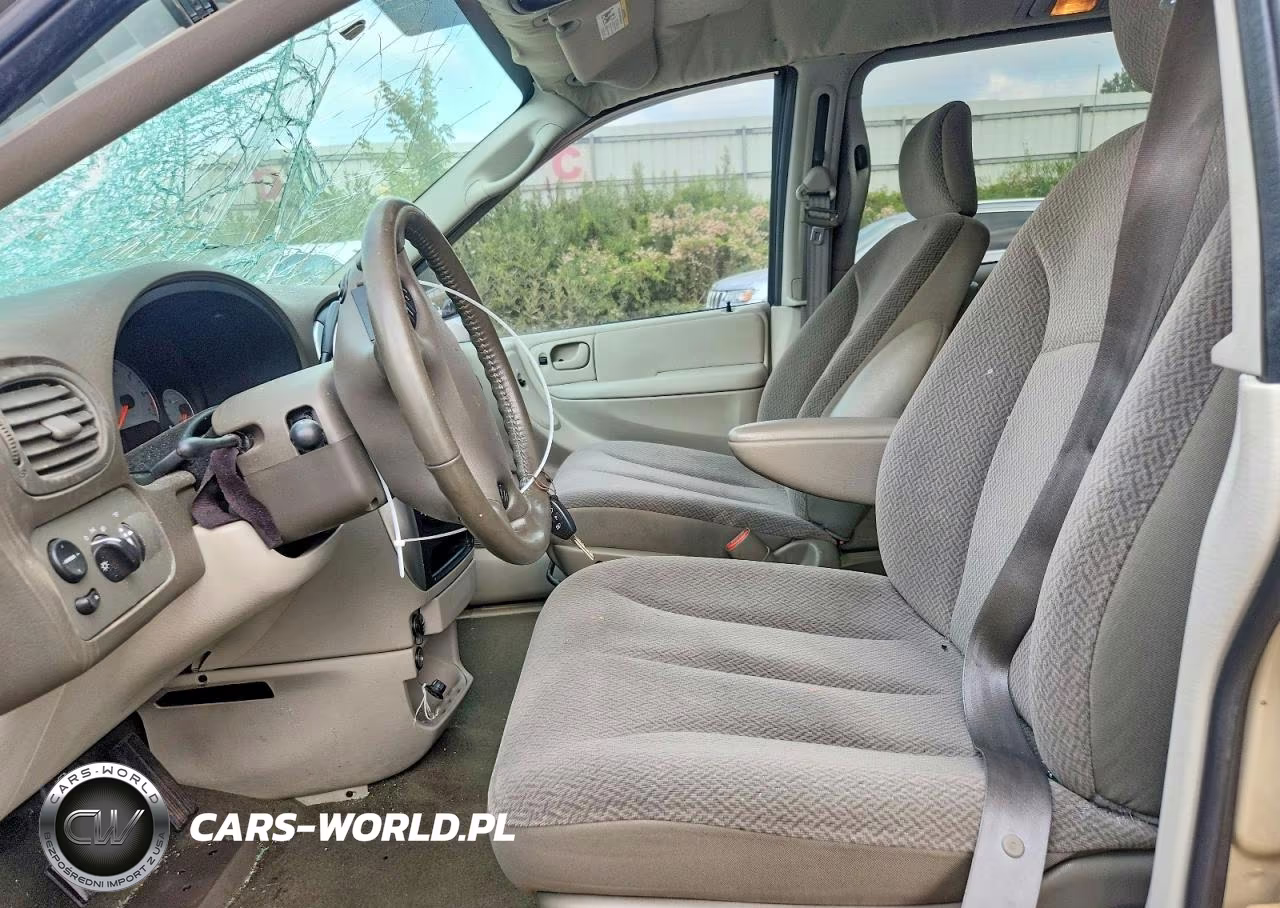 2005 Chrysler Town & Country Touring VIN:2C4GP54L45R526219 - 7