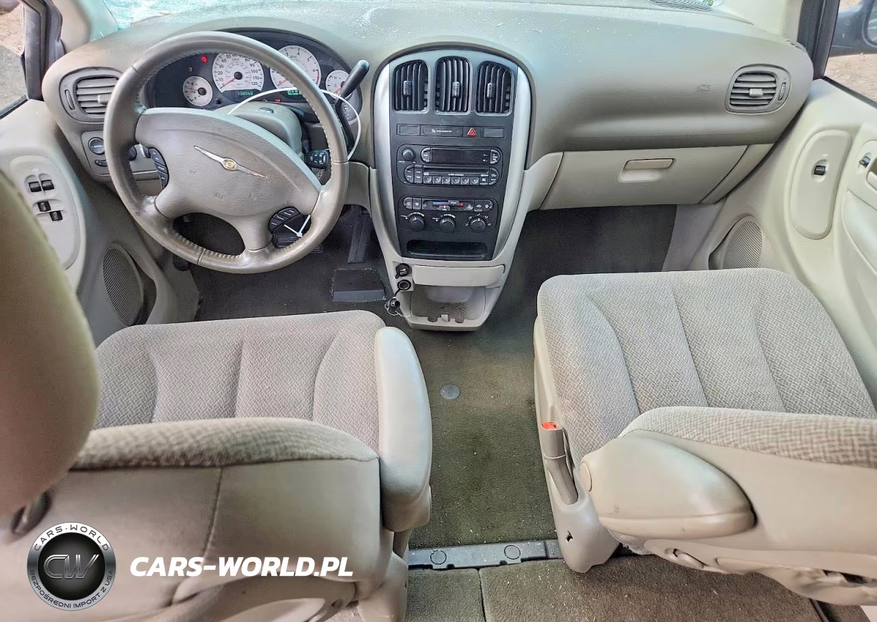 2005 Chrysler Town & Country Touring VIN:2C4GP54L45R526219 - 8