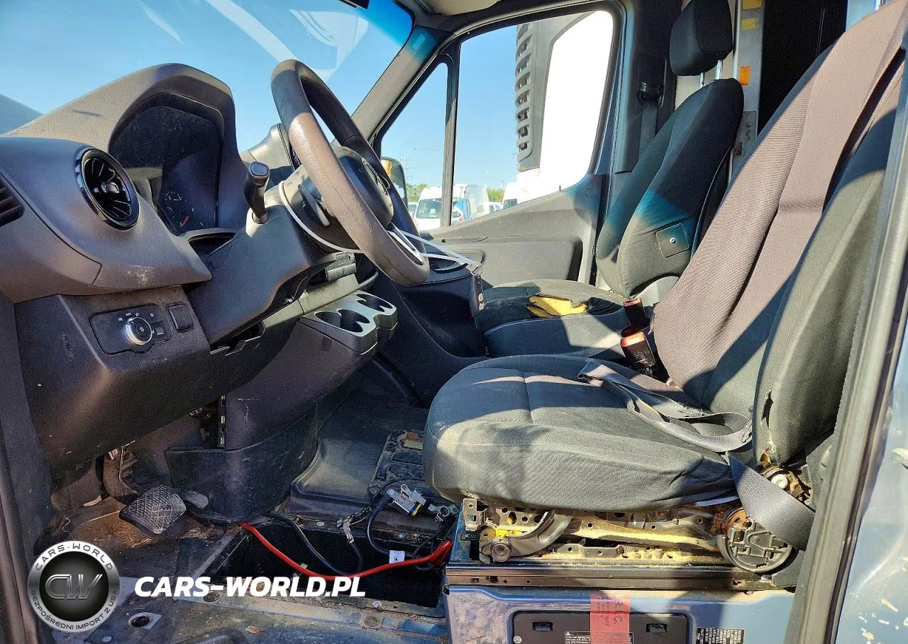 2019 Mercedes-Benz Sprinter 2500-3500 VIN:WD4PF1CD3KT006884 - 7