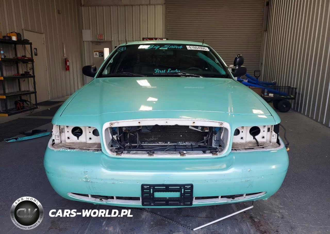 2008 Ford Crown Victoria Police Interceptor VIN:2FAHP71V48X180345 - 5